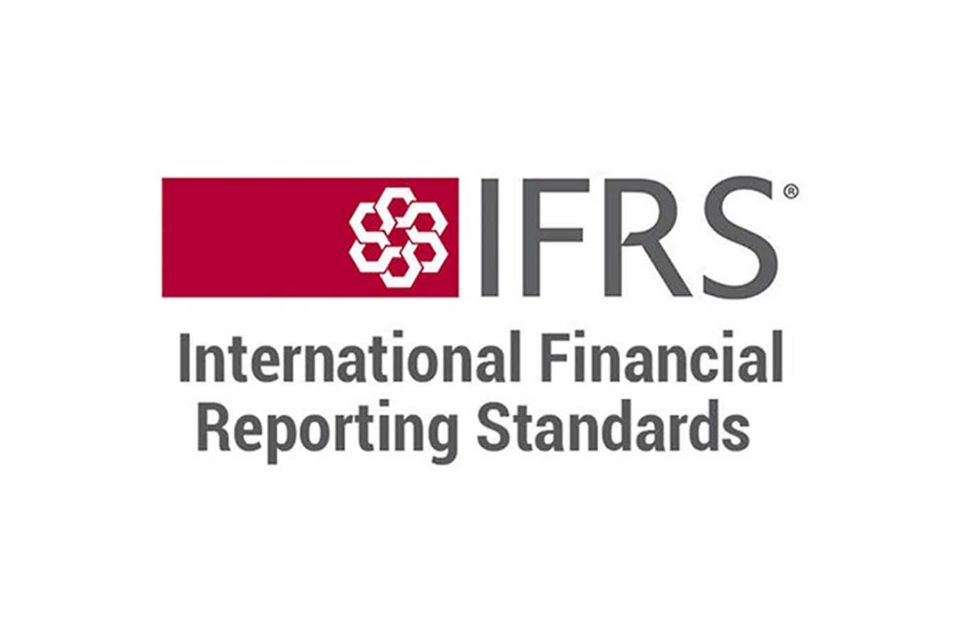 كورسات شهادة المعايير الدولية لإعداد التقارير المالية علي منصة اى تى شاركس it Sharks International Financial Reporting Standards Courses